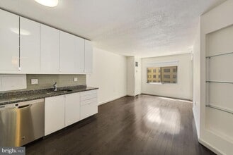 1718 P St NW in Washington, DC - Building Photo - Building Photo