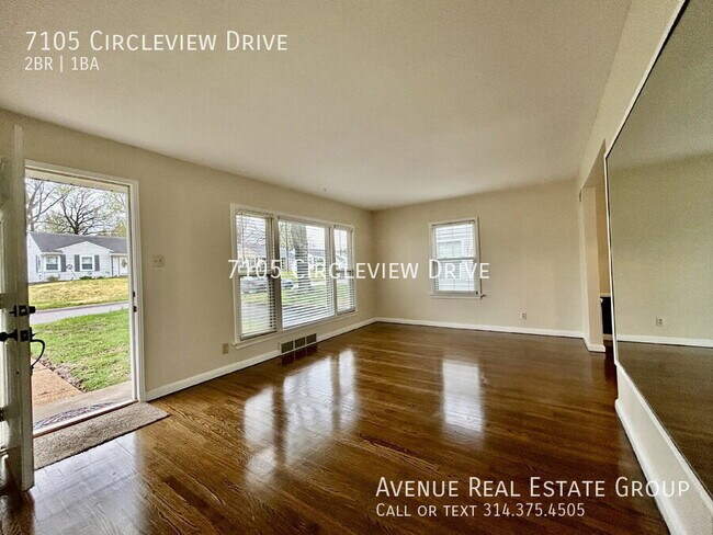 7105 Circleview Dr in St. Louis, MO - Building Photo - Building Photo