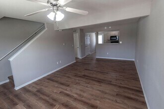 4016 Snowy Owl Dr in Columbia, MO - Building Photo - Building Photo