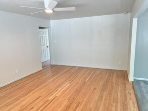 3208 B St in Sacramento, CA - Building Photo - Building Photo