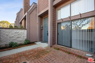 4631 Alla Rd in Marina Del Rey, CA - Building Photo - Building Photo