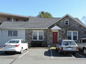 New River Farms Apartments in Boone, NC - Building Photo - Building Photo