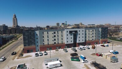 Antelope Tower in Lincoln, NE - Foto de edificio - Building Photo