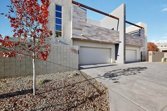 705 Alcalde Pl SW in Albuquerque, NM - Building Photo - Building Photo