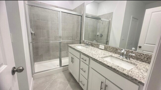 15143 Sunny Day Dr in Bradenton, FL - Building Photo - Building Photo
