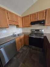 463 Whalley Ave, Unit L in New Haven, CT - Foto de edificio - Building Photo