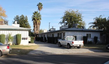 7007 Perris Hill Rd in San Bernardino, CA - Building Photo - Building Photo