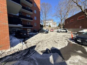 125 Trapelo Rd in Belmont, MA - Building Photo - Building Photo