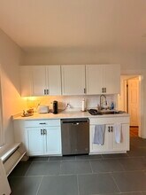 175 Everett St in Boston, MA - Building Photo - Building Photo