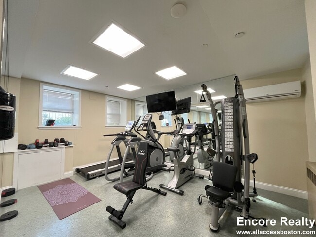 1 Chauncy St in Cambridge, MA - Foto de edificio - Building Photo