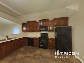 9039 Thomas York Blvd in San Antonio, TX - Building Photo - Building Photo