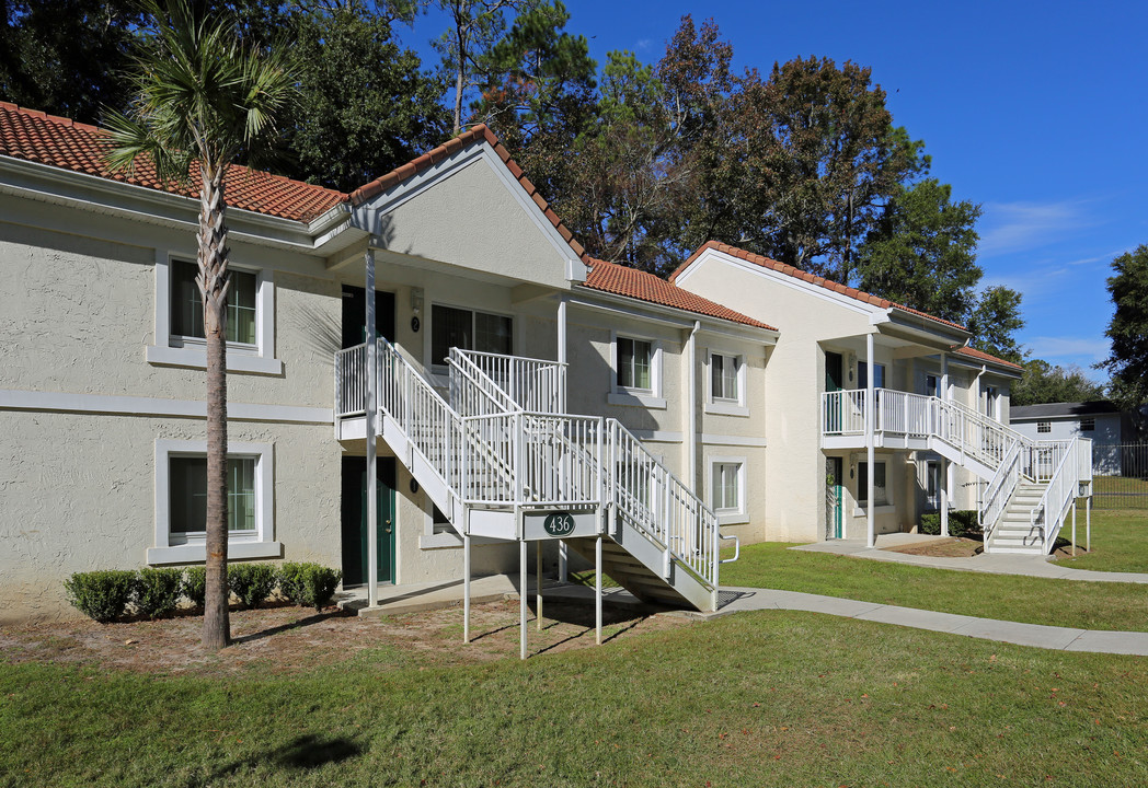 Sutton Place Apartments in Ocala, FL - Building Photo