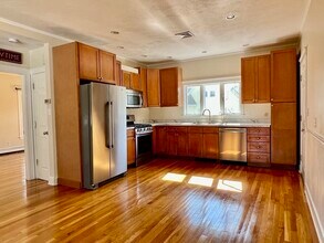 17 Sawyer St in Malden, MA - Building Photo - Building Photo