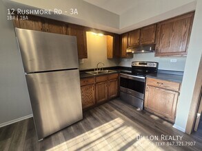 12 Rushmore Rd-Unit -3A in Fox Lake, IL - Building Photo - Building Photo