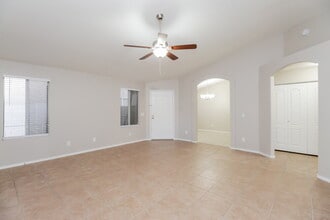 118 W Tumbleweed Ct in Gilbert, AZ - Building Photo - Building Photo
