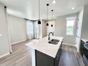 373 N Stone Cyn Ln in Star, ID - Building Photo - Building Photo