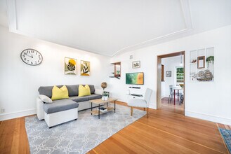 1019 NE 117th St in Seattle, WA - Building Photo - Building Photo