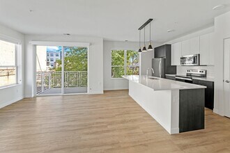 5945 6th Ave in Kenosha, WI - Foto de edificio - Building Photo