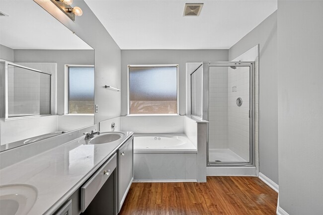 property at 4002 Teal Run Pl Ct