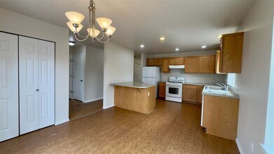 2419 S 15th St in Mount Vernon, WA - Building Photo - Building Photo