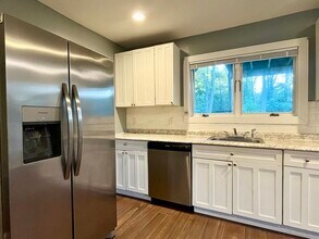 653 Park in Stoughton, MA - Building Photo - Building Photo