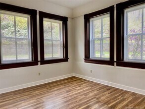 27 Hillside Pl in New Britain, CT - Building Photo - Building Photo