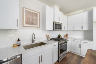 2355 Victoria Ave in San Luis Obispo, CA - Building Photo - Building Photo