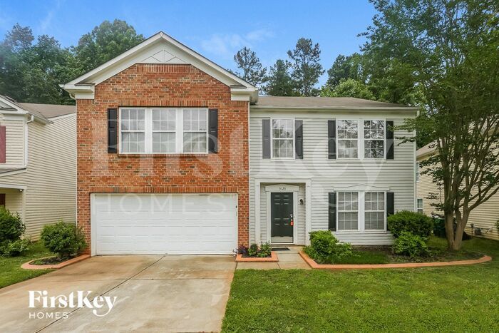 5123 Vanhoy Ln in Charlotte, NC - Building Photo