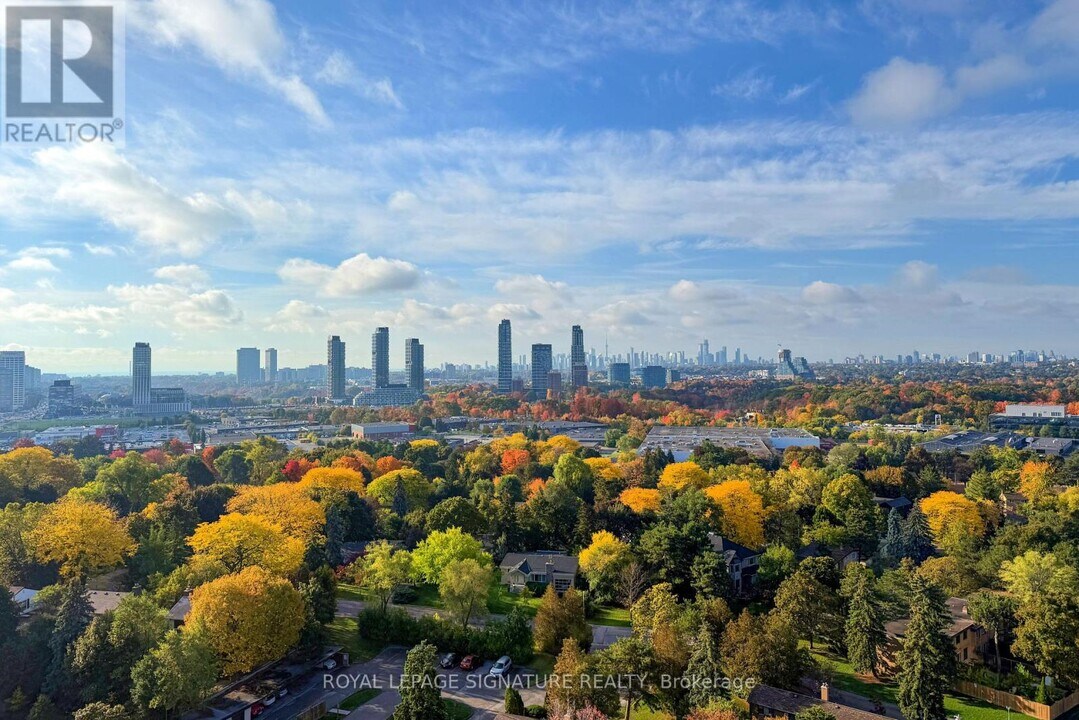 20 O'Neill Rd in Toronto, ON - Building Photo