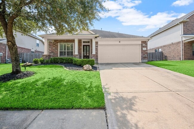 property at 14707 Oaks Crossing Ln
