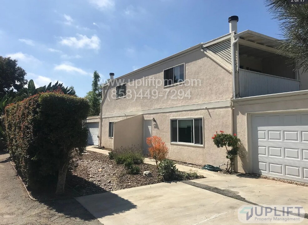 842 Bonita Dr in Encinitas, CA - Building Photo