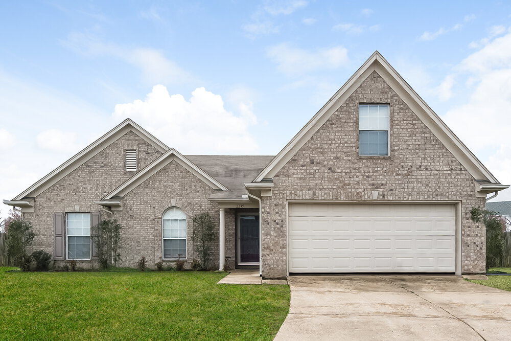 2219 Baird Dr in Southaven, MS - Building Photo