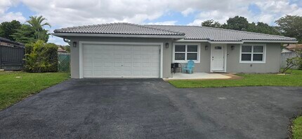 288 NW 89th Ave in Coral Springs, FL - Building Photo - Building Photo