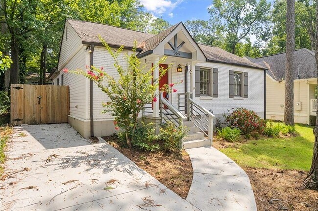 564 Daniel Ave in Decatur, GA - Building Photo - Building Photo