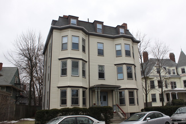 42 Kirkland St in Cambridge, MA - Foto de edificio - Building Photo