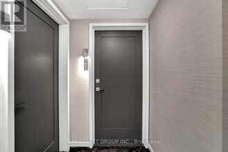42-2842 Charles St E in Toronto, ON - Building Photo - Building Photo