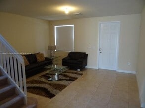 11259 NW 44th Terrace in Doral, FL - Building Photo - Building Photo