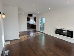 3000 Parker Ave in Oakland, CA - Building Photo - Building Photo