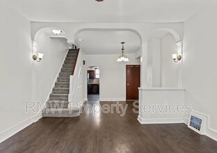 1511 S Hollywood St in Philadelphia, PA - Building Photo - Building Photo