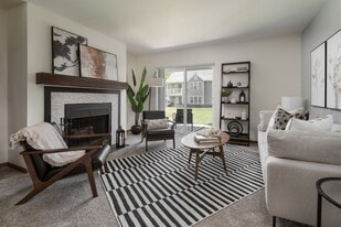 Manchester Oaks in Franklin, WI - Building Photo