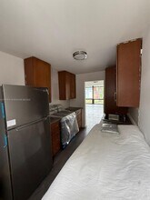 14310 NE 5th Pl in Miami, FL - Building Photo - Building Photo