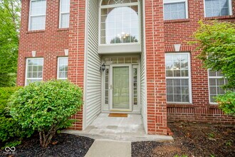 14170 Royalwood Dr in Fishers, IN - Building Photo - Building Photo