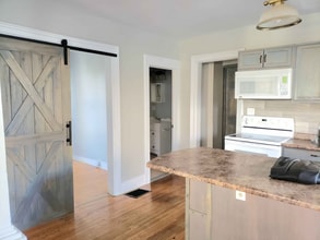 64 Wood St in Canandaigua, NY - Building Photo - Building Photo