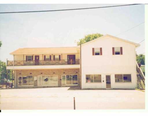 600 Walnut St in St. Albans, WV - Foto de edificio - Building Photo