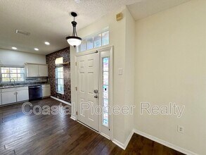 4311 Deermont Cir in Tampa, FL - Building Photo - Building Photo