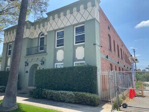 114 W Eulalia St, Unit Unit# 6 in Glendale, CA - Building Photo - Building Photo
