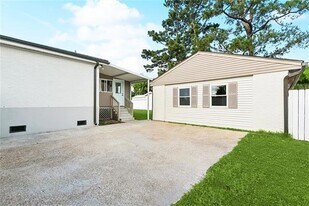 2008 Taft Park in Metairie, LA - Building Photo