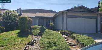 2265 Jacqueline Dr in Pittsburg, CA - Building Photo