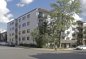 3510 Édouard-Montpetit in Montréal, QC - Building Photo