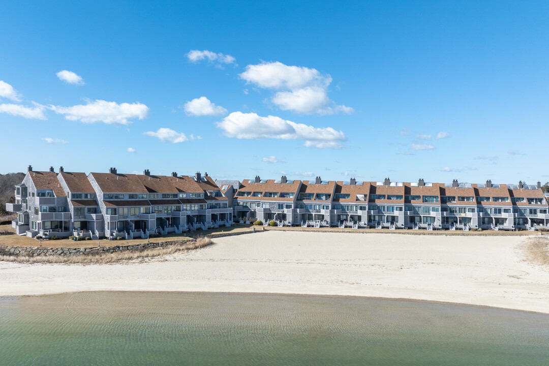 Yachtsman in Hyannis, MA - Foto de edificio